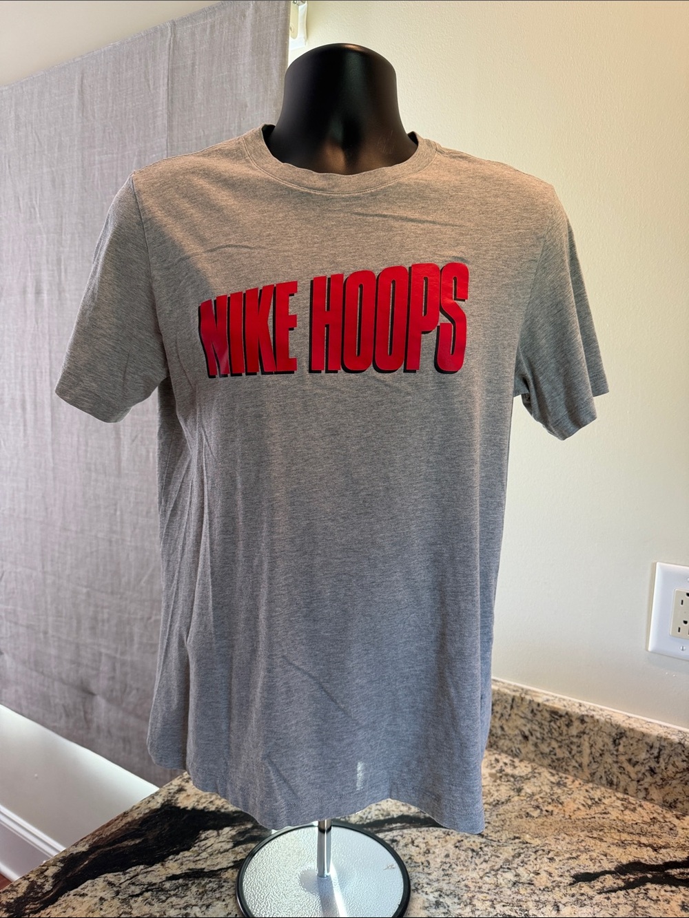 Nike Gray Short-Sleeve Tee with Red NIKE HOOPS Graphic